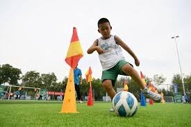 德扑里的“位置优势”：最后行动的人为什么胜率更高（德扑中的位置优势：为何后位玩家胜率更高）